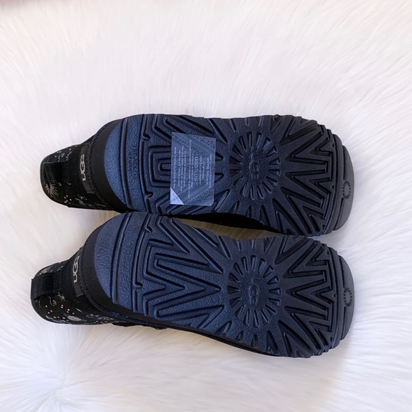 UGG Classic Zodiac Mini Black Boots - Picture 9 of 9